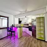 R.O.S.E. Apartment