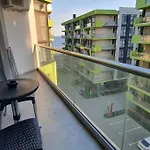Alezzy Reasort Luxury Apartment 81 Prima Linie La Mare