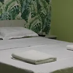 Vila Amalia Muntii Macinului