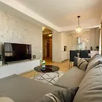 Apartament Yna