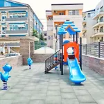 Mambo Studio In Nord10 Pool And Playground