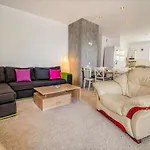 Sara Sea View Apartments - Bychoice