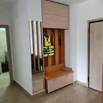 Matteo 2 Apartments Marina Surf Residence, Mamaia Nord - Navodari,1 Vedere Frontala,2 Cu Vedere Laterala La Mare