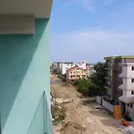 Lyvan'S Wild Residence - Mamaia Nord