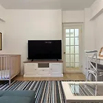 Apartment Near The Beach