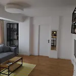 Casa Cu Ceainice
