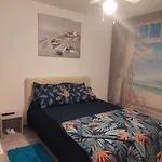 Saturn - Luca Apartment