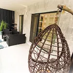 Yry Promenada Apartament - Mamaia Nord Beachfront