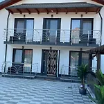 Casa Fuchsia
