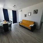 Amira Apartment