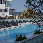 Damar Infinity Beach And Pool Mamaia- Private Parking