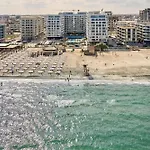 Pearl Apartment In Infinity Beach Resort - Parking