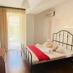 Catalina Summerland Apartaments Mamaia Nord