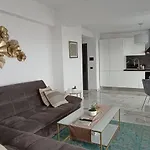 3 Rooms Sunrise Marble Apart - Panoramic Seaview - Casa Del Mar