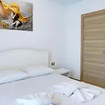 Aparthotel Ella Mamaia