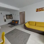 23 Valuri, 2 Camere, 2 Bai