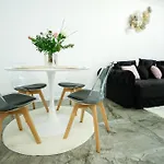 Zig Zag Zen Apartment Mamaia Nord