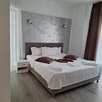 Mira Residence Apart & Penthouse