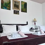 Casa Trandafirilor