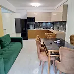 Apartament De Lux Mamaia Nord In Zona Restaurantului Hanul Cu Peste