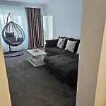 Cliff Sunrise Apartment