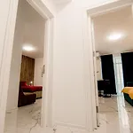 Rm.Riviera2