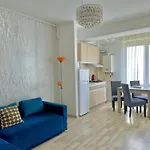 Blue Summerland Apartments