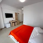 Christale Rooms