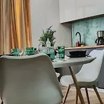 Black Sea Booking - Zor