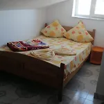 Vila Farah 2