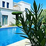 Elia Vama Veche (Adults Only)