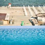 Teona - Infinity Pool & Spa Resort