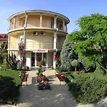 Vila Alexia