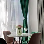 Gabriel 2 King Bed Apartament