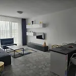 Summer Crib Mamaia-Sat
