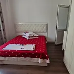 Suita Alex Si Maria
