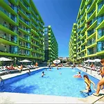 Apartament Rebeca Lux By Alezzi Beach Resort