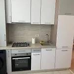 Spacious 1Bed Flat Close To The Beach!