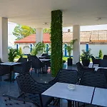 Pensiunea Paradisul Marii