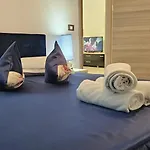 Apartament Resort Cu Piscina Interioara Incalzita Sauna Jacuzzi Gym Parcare Langa Plaja