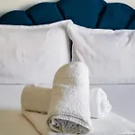 Luxury Suite Alezzi Beach Apartment Piscina Incalzita Sauna Jacuzzi Parking