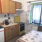 Lovely 2Br Apartment Near The Sea