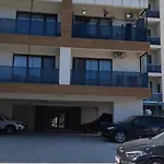 Aproape De Mare