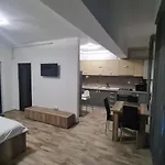 Brizza Apartments 1 Mamaia Nord