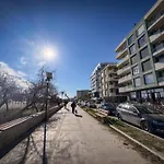 Papaya Apartment On The Seafront