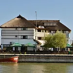 Delta Marina