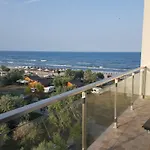 Lotus Nr 9 Mamaia Apartments Sea View
