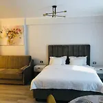 Encanto Studio Mamaia
