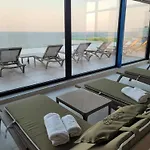 Seaside Paradise - Infinity Pool & Spa Resort