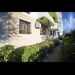 Apartament Daniela , Strada Rozelor